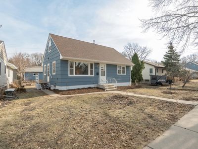 572 Desnoyer Ave, Saint Paul, MN, 55104