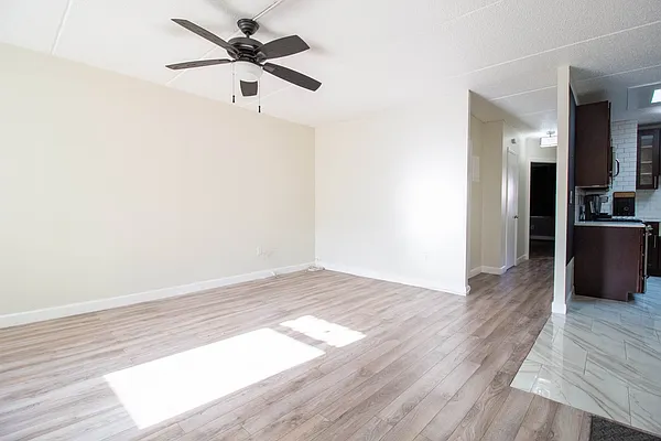 Rented by RealTegrity NY LLC | media 14