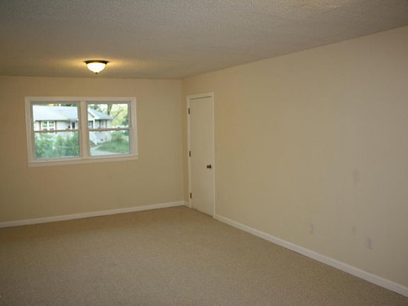 5th image of 403 Albright Ave