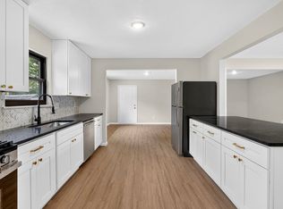 214 Allen Dr, O'Fallon, MO 63366