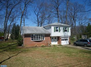 59 Summit Rd, Malvern, PA 19355