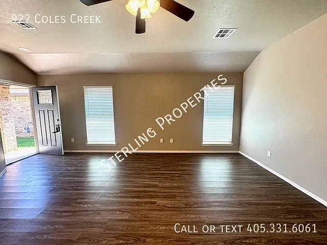 922 Coles Creek Ln — Photo 6