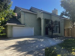 9190 N Price Ave, Fresno, CA 93720