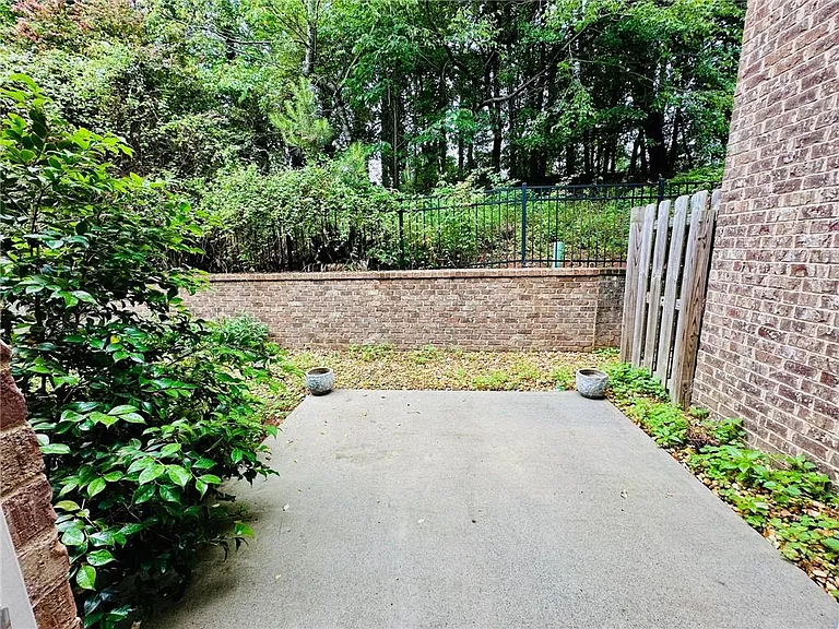 13364 Canary Ln — Photo 17