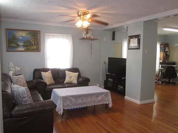 5th image of 109 Farnham St