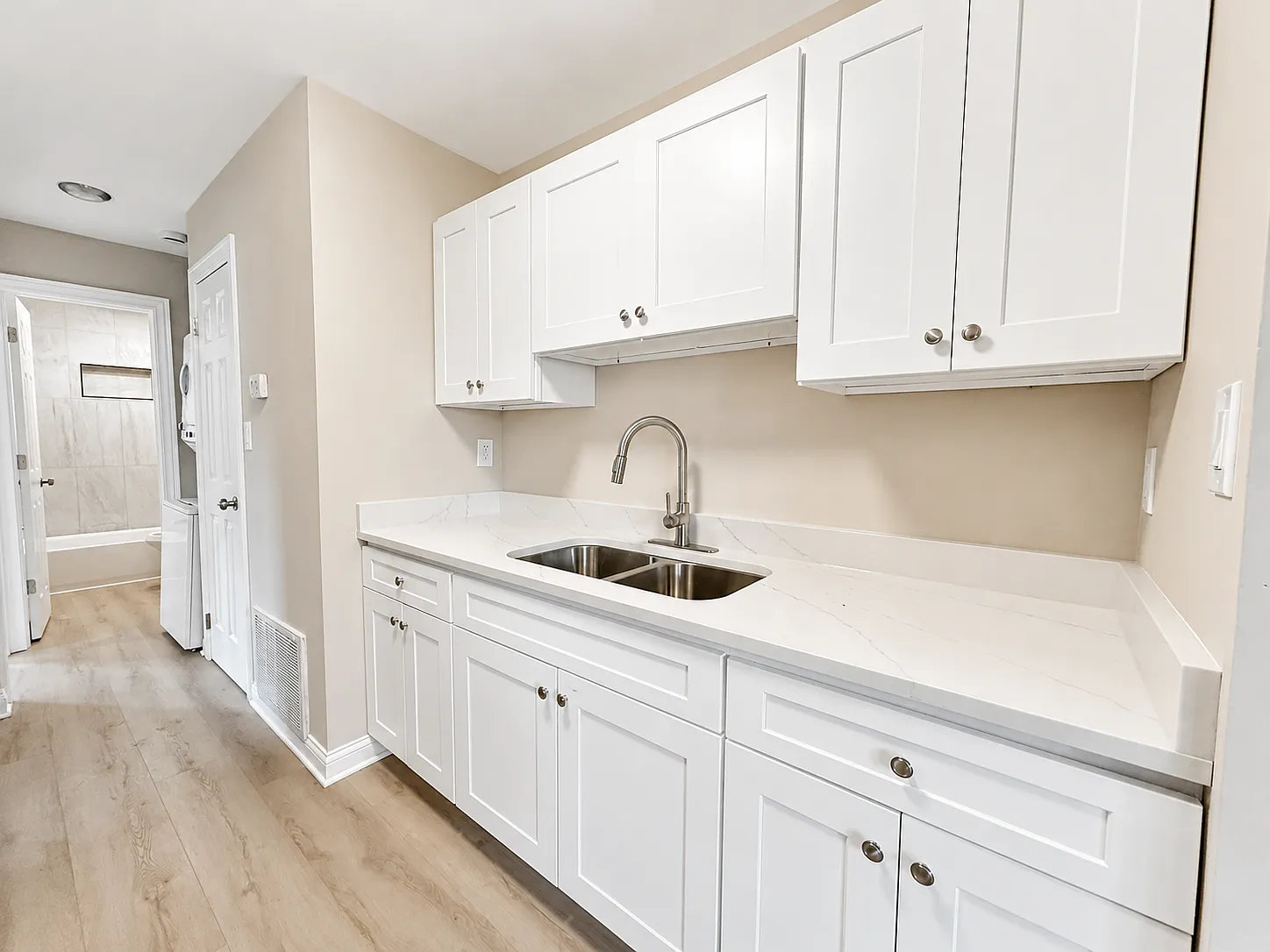 2 bed, 650 sqft, $1,500 — Photo 4