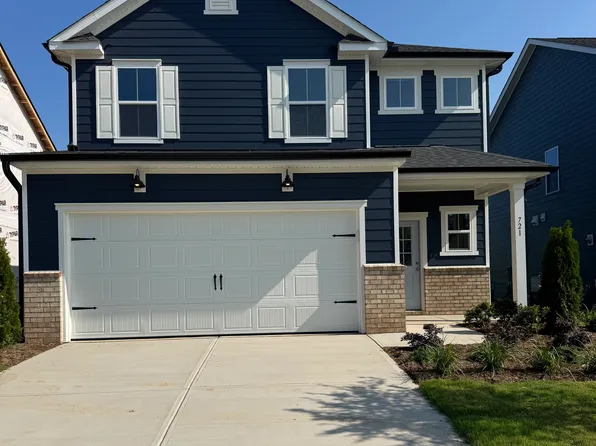 721 Branthurst Dr, Fuquay Varina, NC 27526