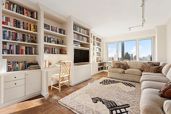 Sold by Compass | media 3