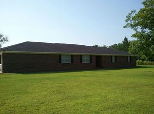 5588 Beards Bluff Rd, Jesup, GA 31546