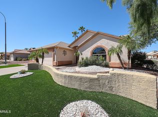 6926 S Oakmont Dr, Chandler, AZ 85249