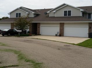 450D Quiet Meadow Ln, Johnson Creek, WI