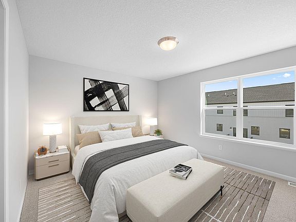 4th image of 10387 Birchwood Cir