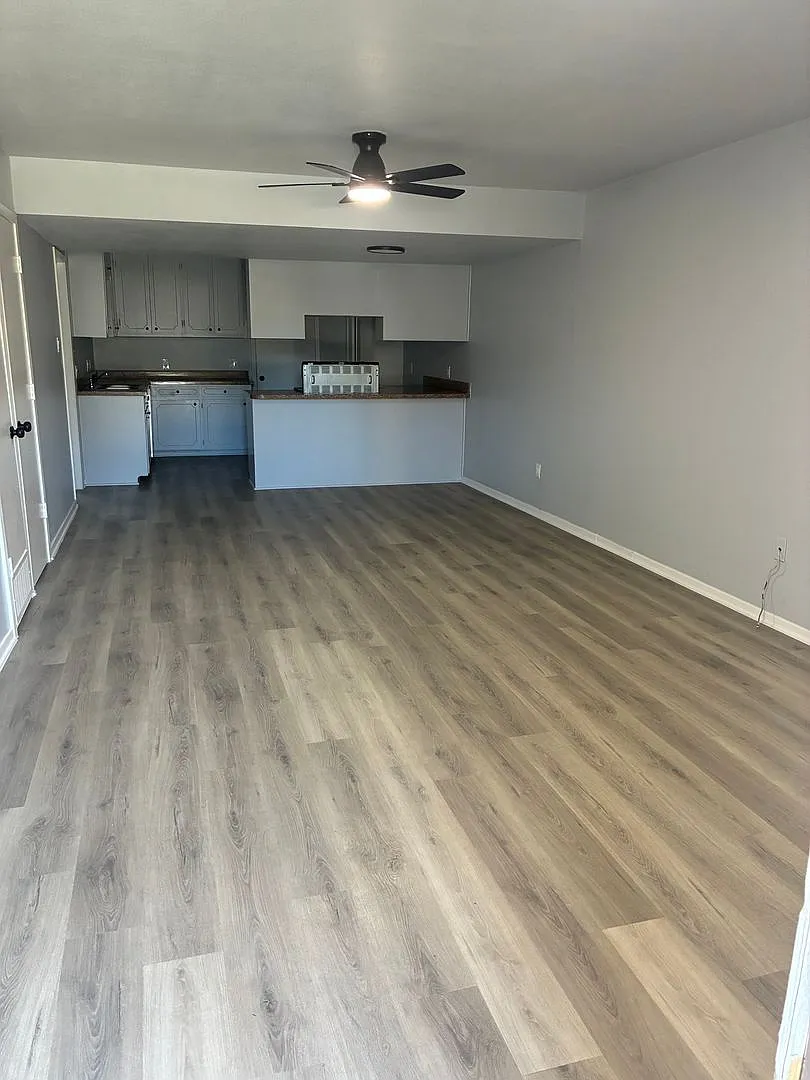 4950 Cloyce Court — Photo 3
