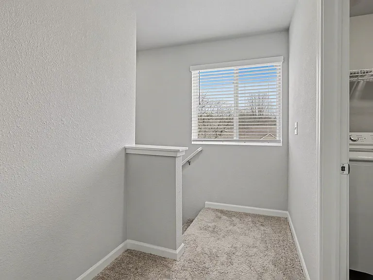 1030 Maple Ave — Photo 5