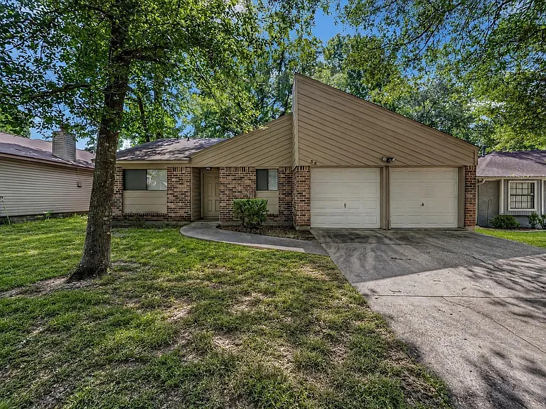 55 Summer Crest Cir — Photo 1