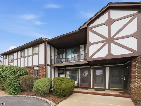 76 Farm Rd #A, Hillsborough Twp., NJ 08844