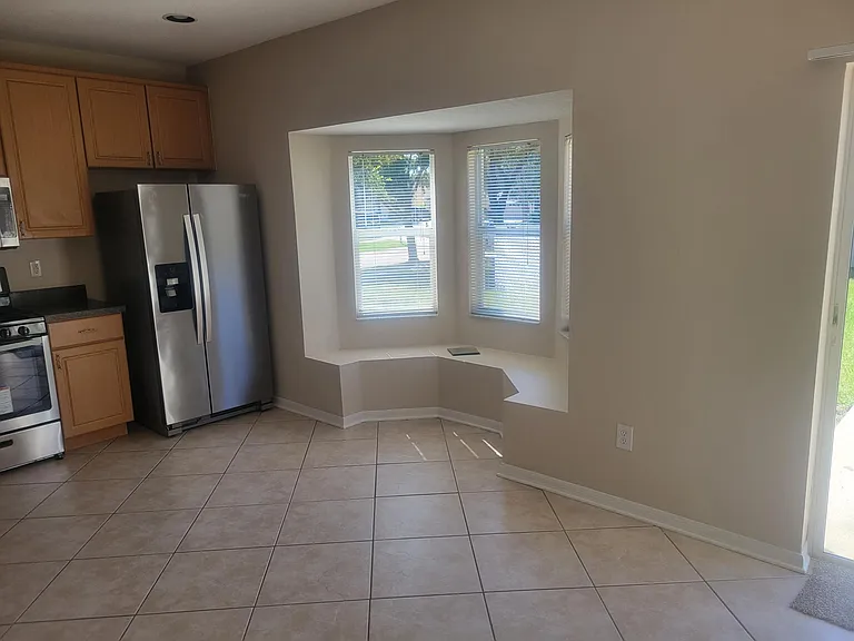 10915 Newbridge Dr — Photo 10