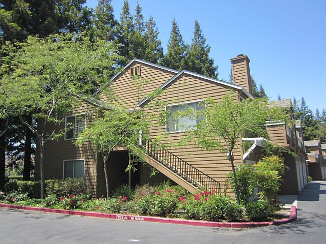 1st image of 2585 Alveswood Cir