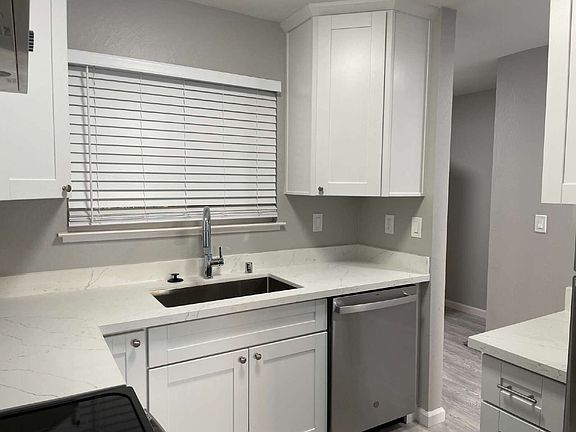 4th image of 16725 Barnell Ave APT 2