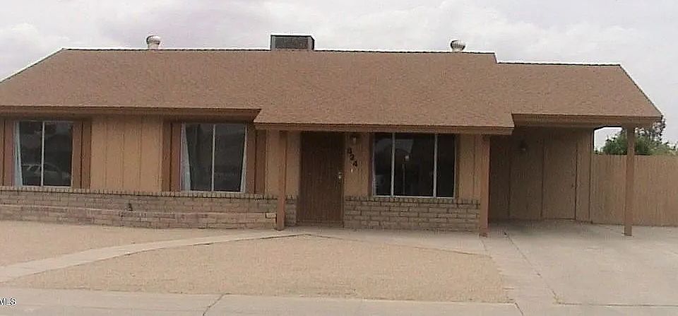 Front/ Car Port