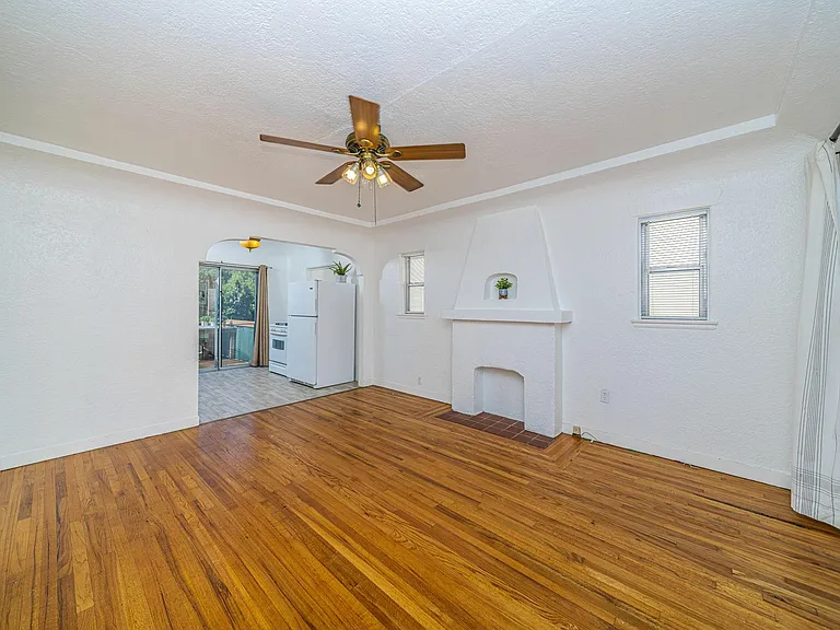 2576 Violet St — Photo 5