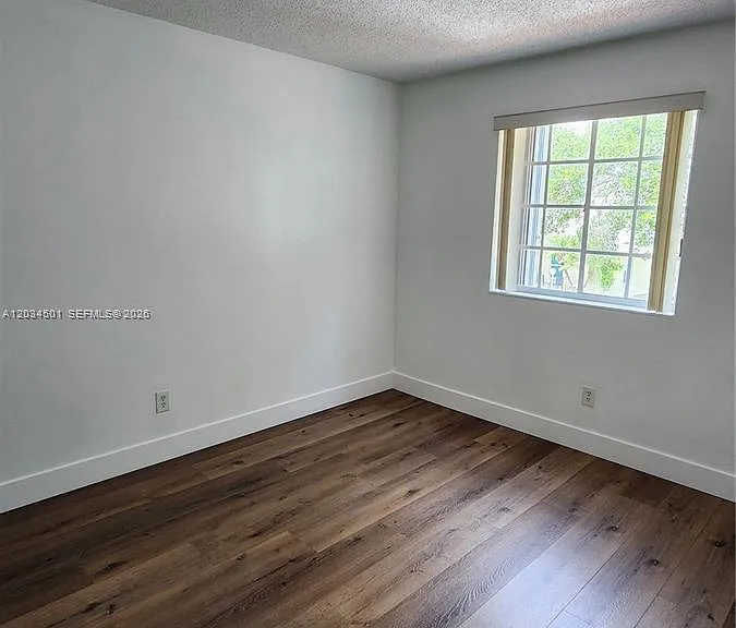 10122 SW 223rd Ter — Photo 7