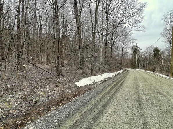 129 Fred Snow Rd, Becket, MA 01223