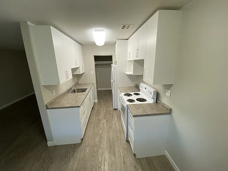 510 Burnell St #104 — Photo 10