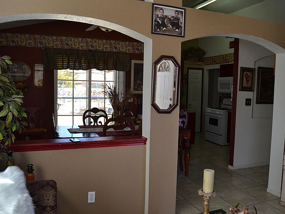 5th image of 3045 Oak Crest Cir