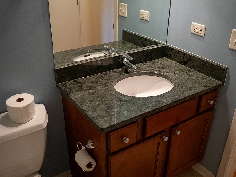 1735 N Paulina St #318 — Photo 6