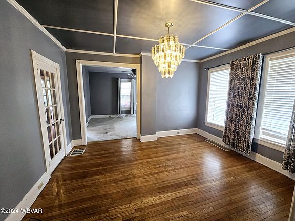 5th image of 615 Ames Pl
