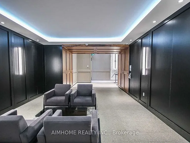 488 University Ave #3101 — Photo 11