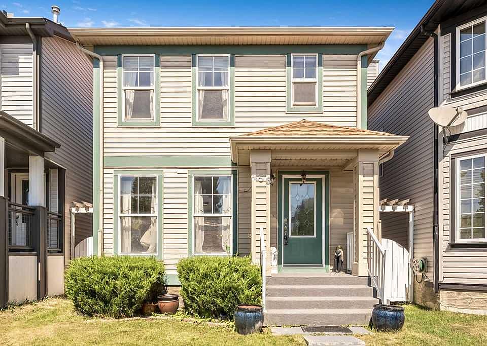 1st image of 455 S Prestwick Cir SE