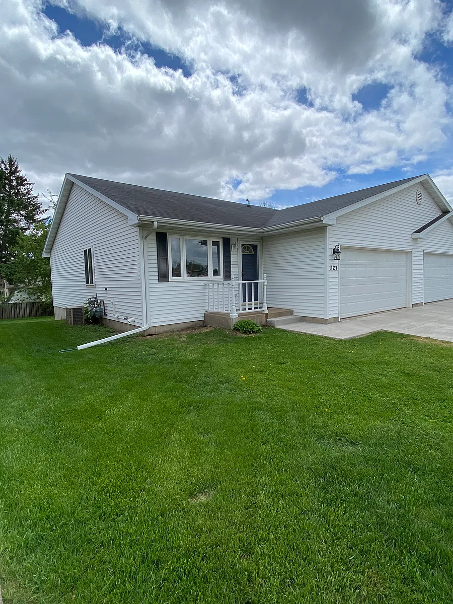 Building Photo - 1127 Glenn Pl