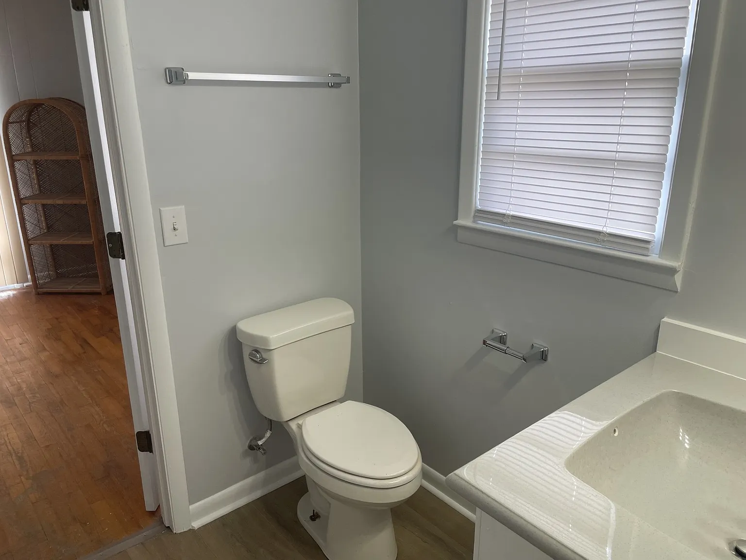 3 bed, $2,200 — Photo 3