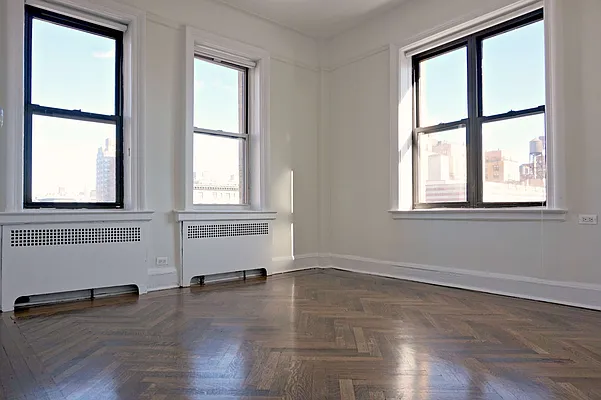 Rented by Metropolitan Equities | media 8