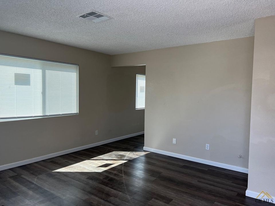 2nd image of 708 Wilson Ave