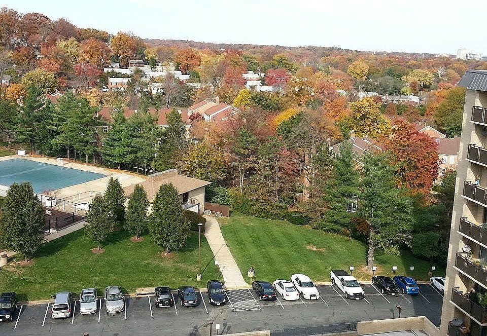 2nd image of 3101 S Manchester St APT 817