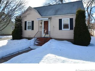 36 S Alton St, Manchester, CT 06040