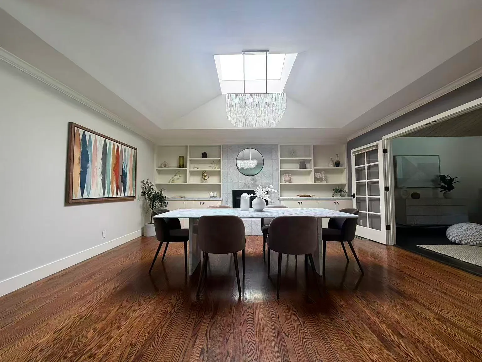 4 bed, 2434 sqft, $6,500 — Photo 2