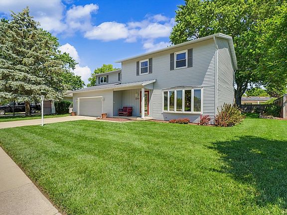 2nd image of 2510 Southmoor Dr