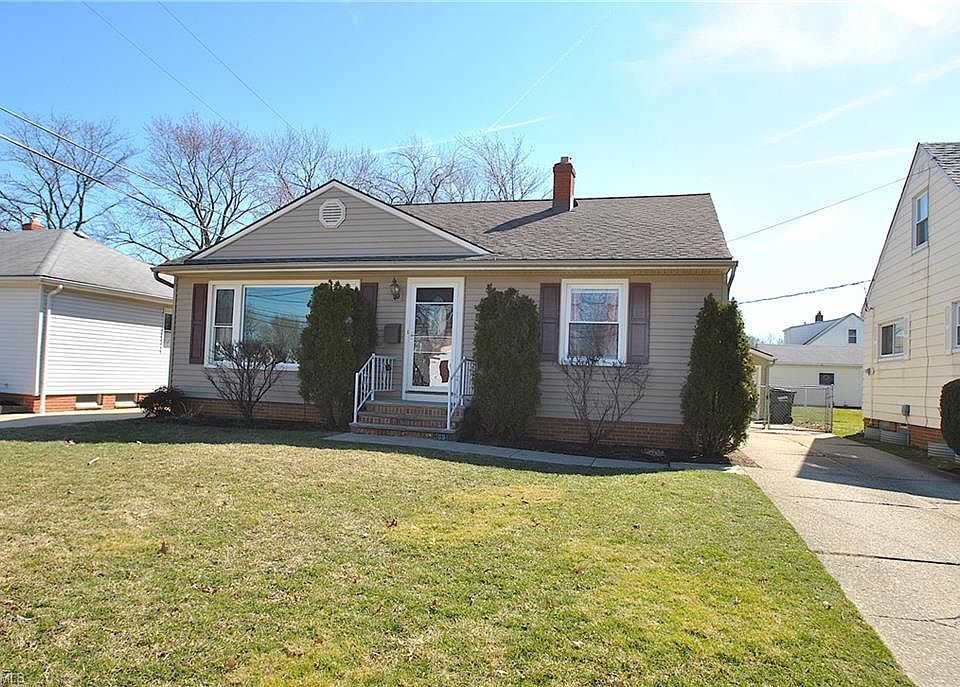 1st image of 30940 Willowick Dr