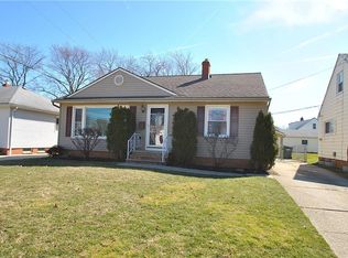 30940 Willowick Dr, Willowick, OH 44095