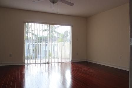 2nd image of 20750 NE 30th Pl