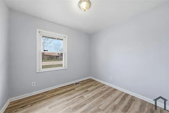 850 Saint Bartholomew Dr — Photo 5