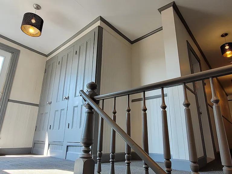 110 N. Main- Upper Foyer