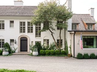 160 N Buckley Rd, Barrington, IL 60010