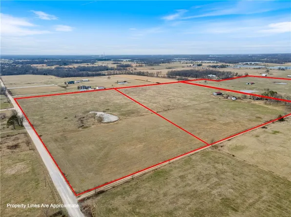 18822 Shady Grove Rd, Siloam Springs, AR 72761