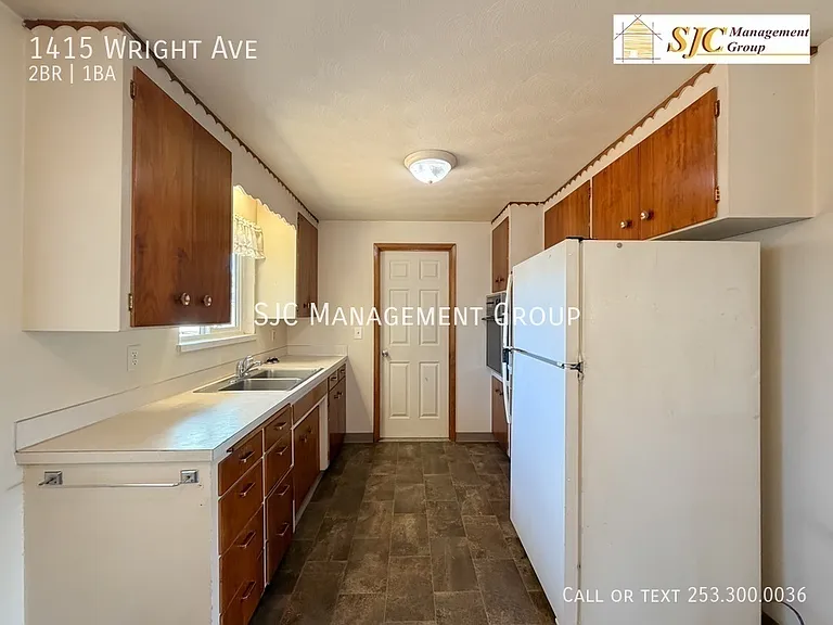 1415 Wright Ave — Photo 6