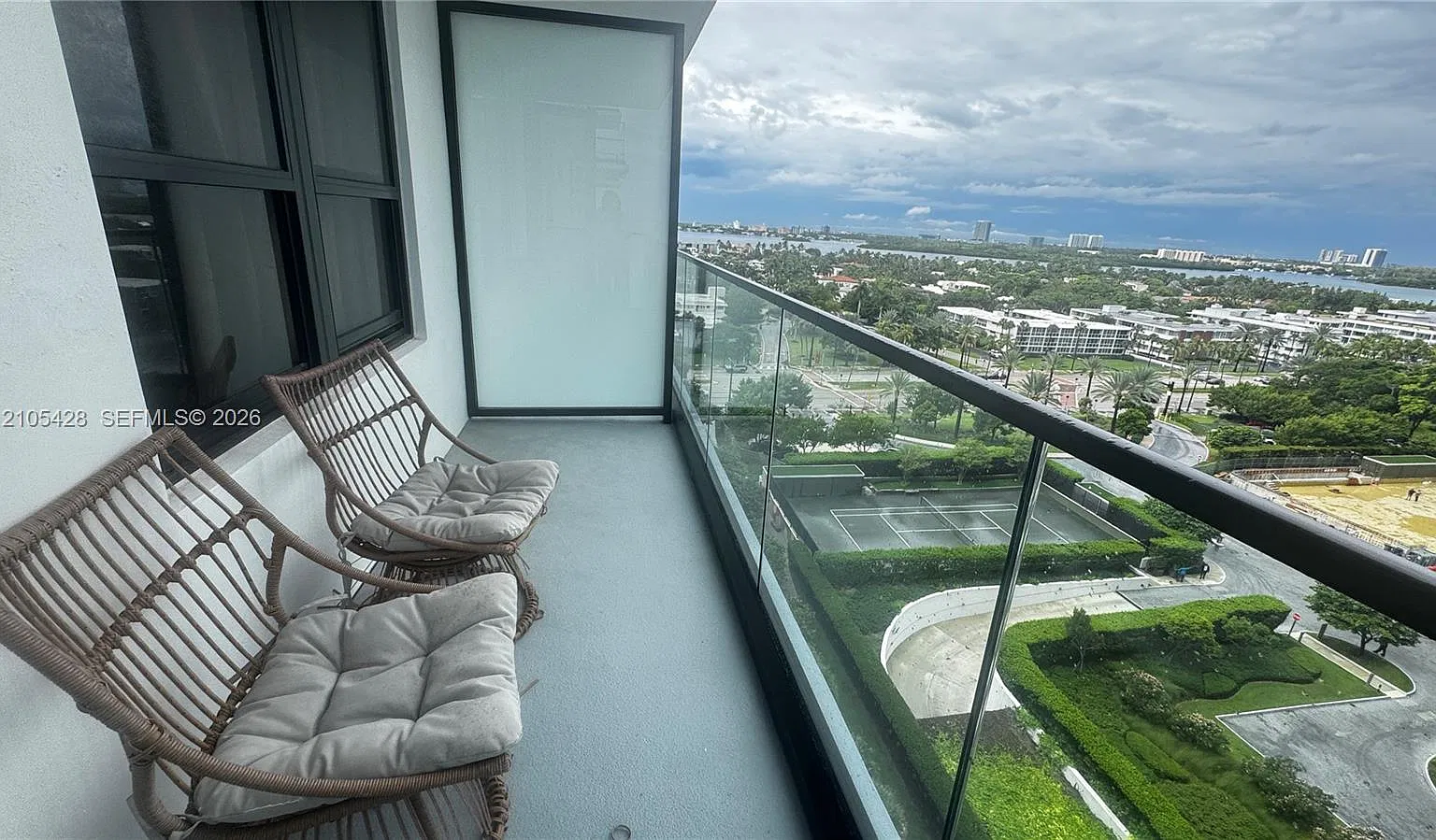 The Plaza Of Bal Harbour — Photo 2